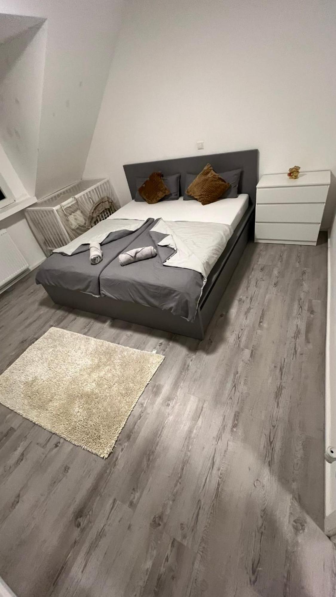Reviv - Traumhaftes 3 Zimmer Apartment Bruehl  Ngoại thất bức ảnh